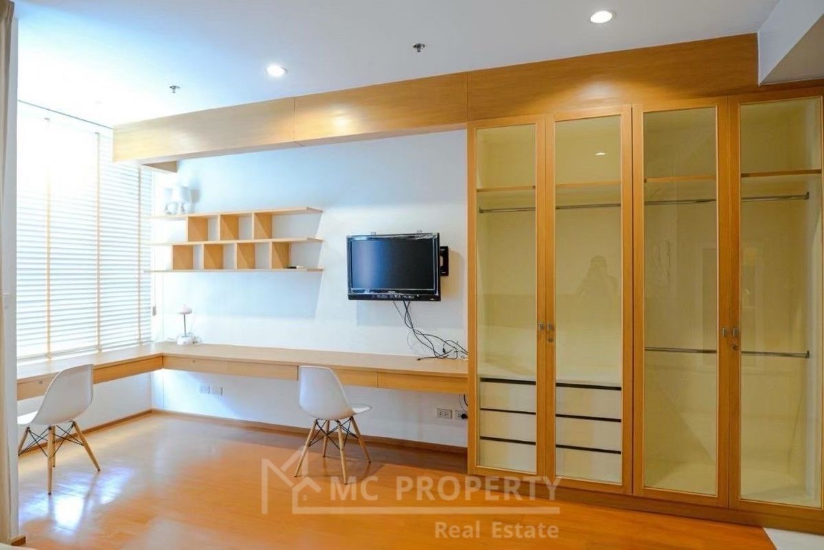 ให้เช่าคอนโดราชเทวี พญาไท : Villa Rachatewi 1 ห้องนอน 42sqm ชั้นสูงให้เช่าเพียง 20,000 โปรดติดต่อ 0816878954