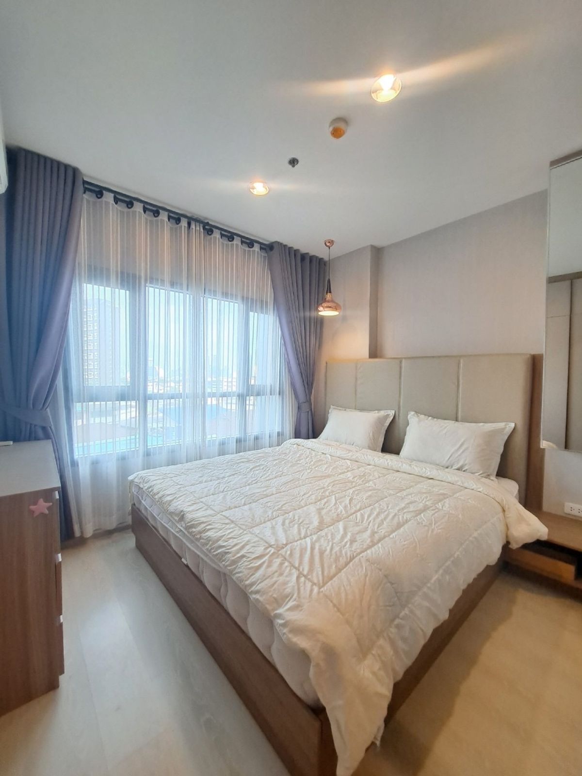 For SaleCondoThaphra, Talat Phlu, Wutthakat : Selling cheap! For investors Sell ​​with 1 bedroom, near MRT 100 meters