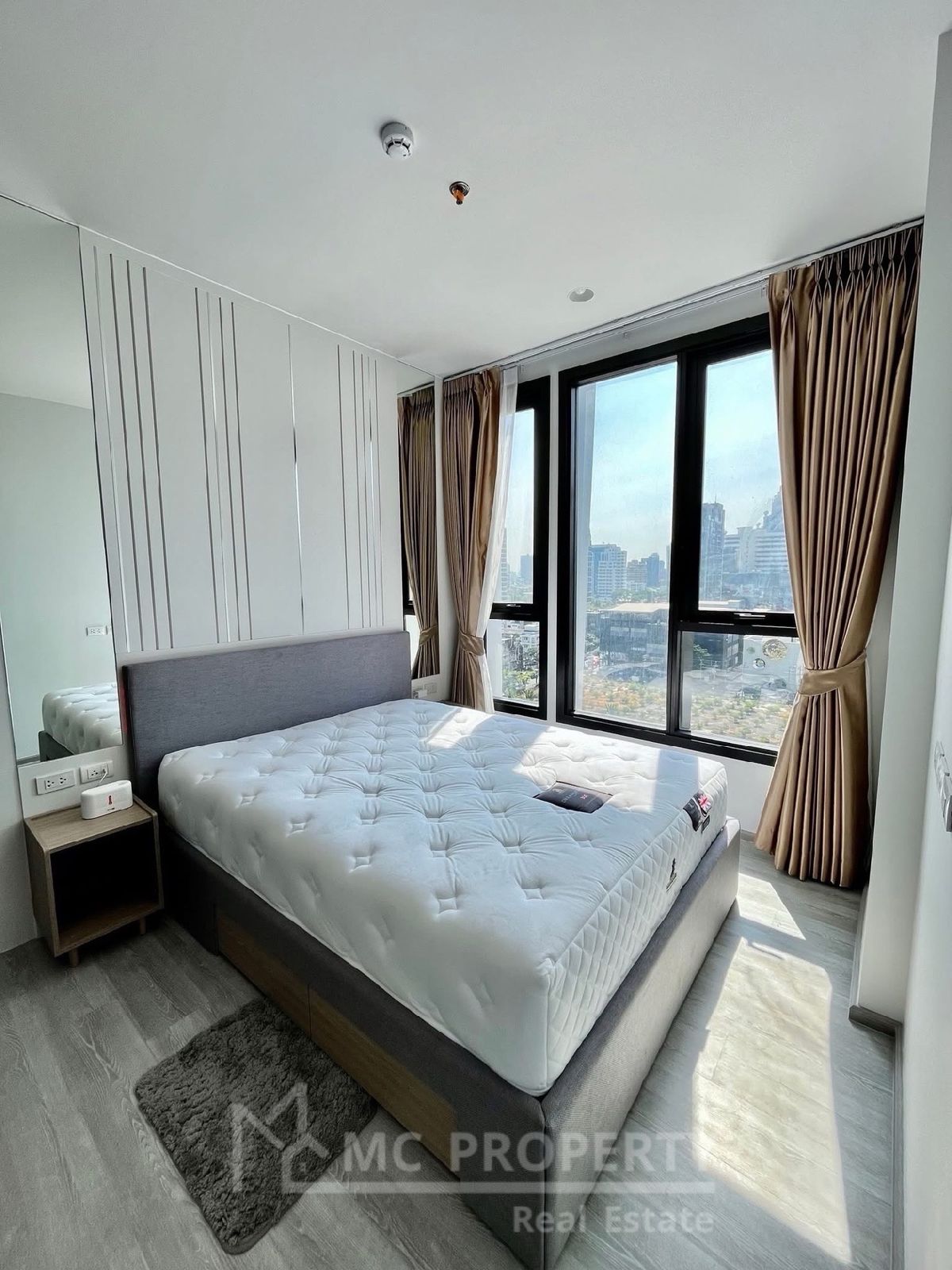 For RentCondoSukhumvit, Asoke, Thonglor : XT Ekkamai 1 bedroom 31sqm for rent only 22,000 please contact 0816878954