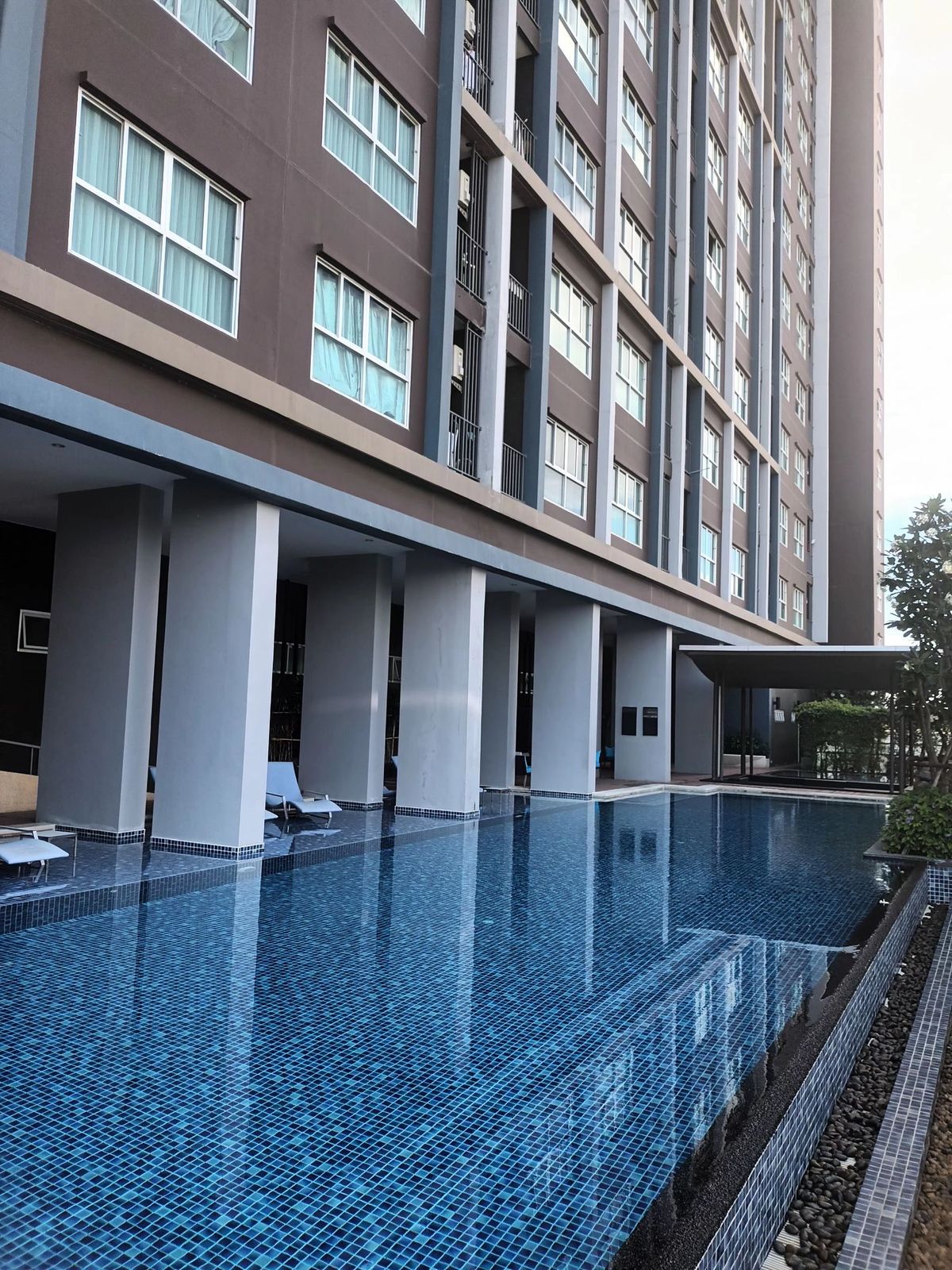 ขายคอนโดหัวหิน ประจวบคีรีขันธ์ : ขาย คอนโด หัวหิน บ้านเคียงฟ้า ชั้นสูง วิวทะเล วิวโปร่ง ไม่บังวิว ขายต่ำกว่าราคาประเมิน เครือ แสนสิริ