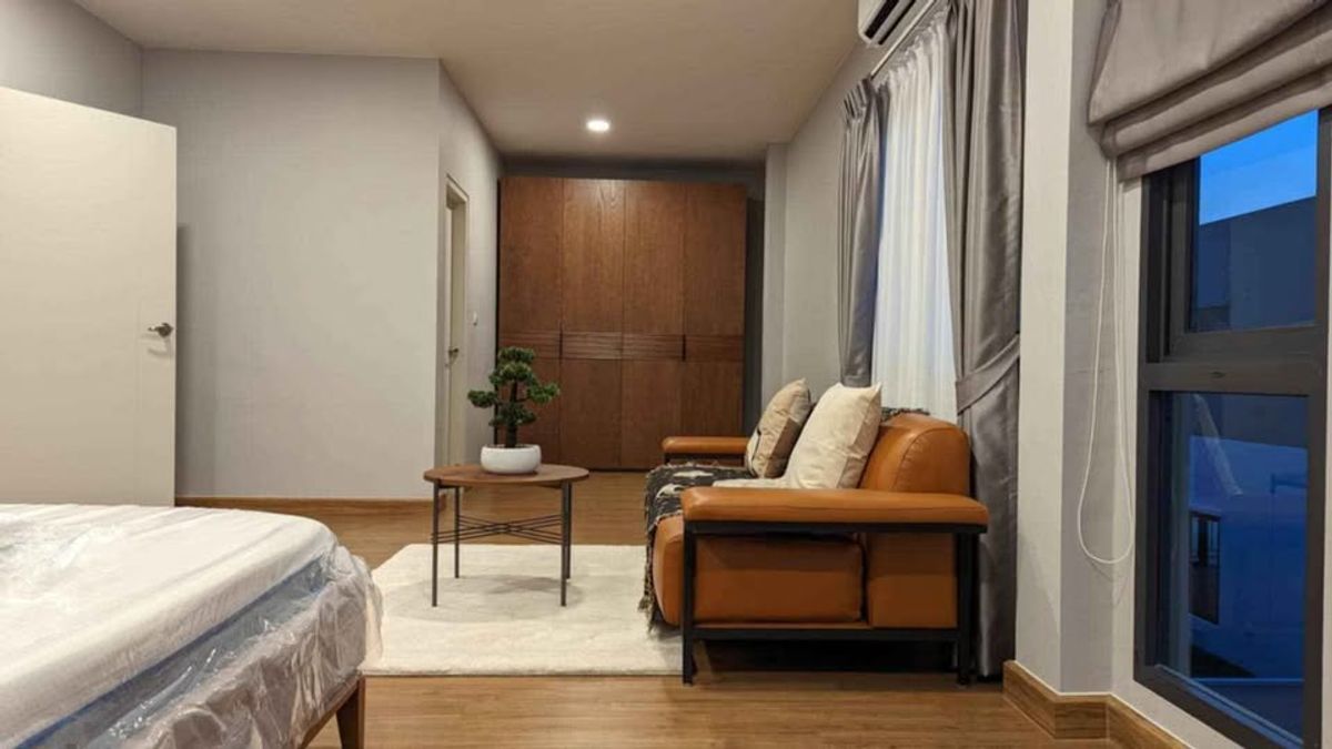 For RentHouseBangna, Bearing, Lasalle : 🌟 Single house with big garden for rent Centro Bangna 🌟 💰 Rental 120,000 baht/month 🆔 Line id: @323GQMHO