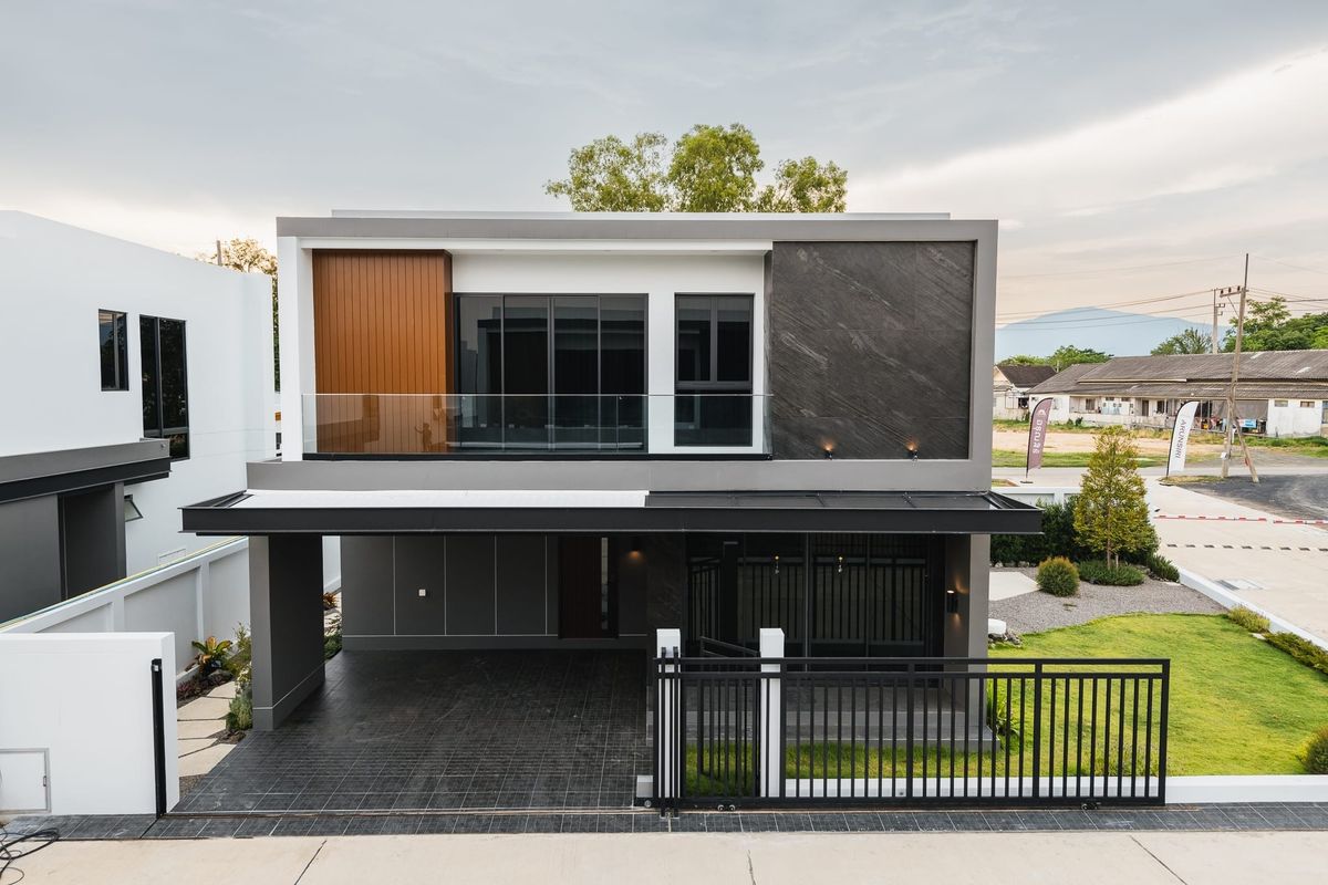 For SaleHouseChiang Mai : This price is no longer !! Luxury 2 -story single house, new building, Arunsiri Project, Hang Dong District, Chiang Mai Province, near the International School