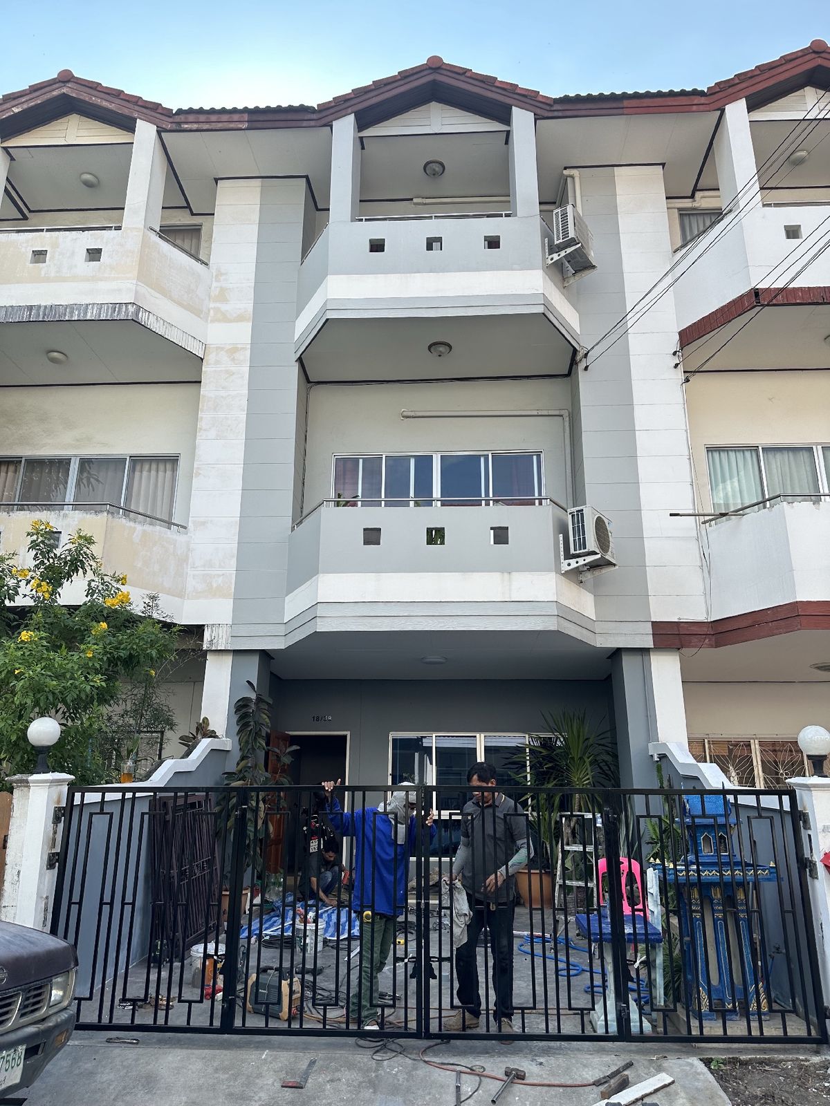 ขายทาวน์โฮมเกษตร นวมินทร์ ลาดปลาเค้า : บ้านปริฉัตร ทาวน์โฮม3ชั้นครึ่ง เลียบด่วนรามอินทรา โยธินพัฒนา3 นวมินทร์111แยก17 22.8 ตร.ว.