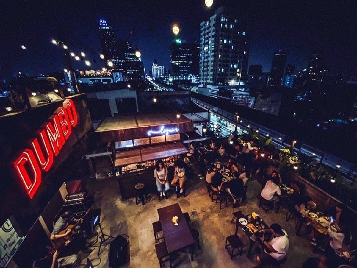 For LeaseholdRetail SpaceRatchathewi,Phayathai : Break the roof, chill in the heart of Bangkok near BTS with complete equipment. No need to add more