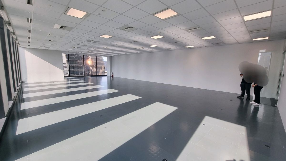 ให้เช่าสำนักงานนานา : Bts นานา ให้เช่าออฟฟิศ 175 ตาราง เมตร วิวดี สิ่งอำนวยความสะดวกครบ ตกแต่งทันสมัย