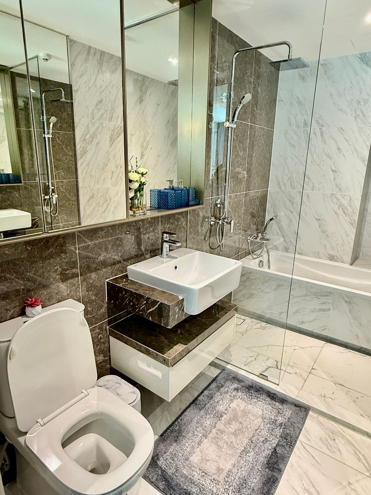 For RentCondoSukhumvit, Asoke, Thonglor : Rent 3 bedrooms, 2 bathrooms, Fynn Asoke, Finn Asoke, rental price 110,000 baht