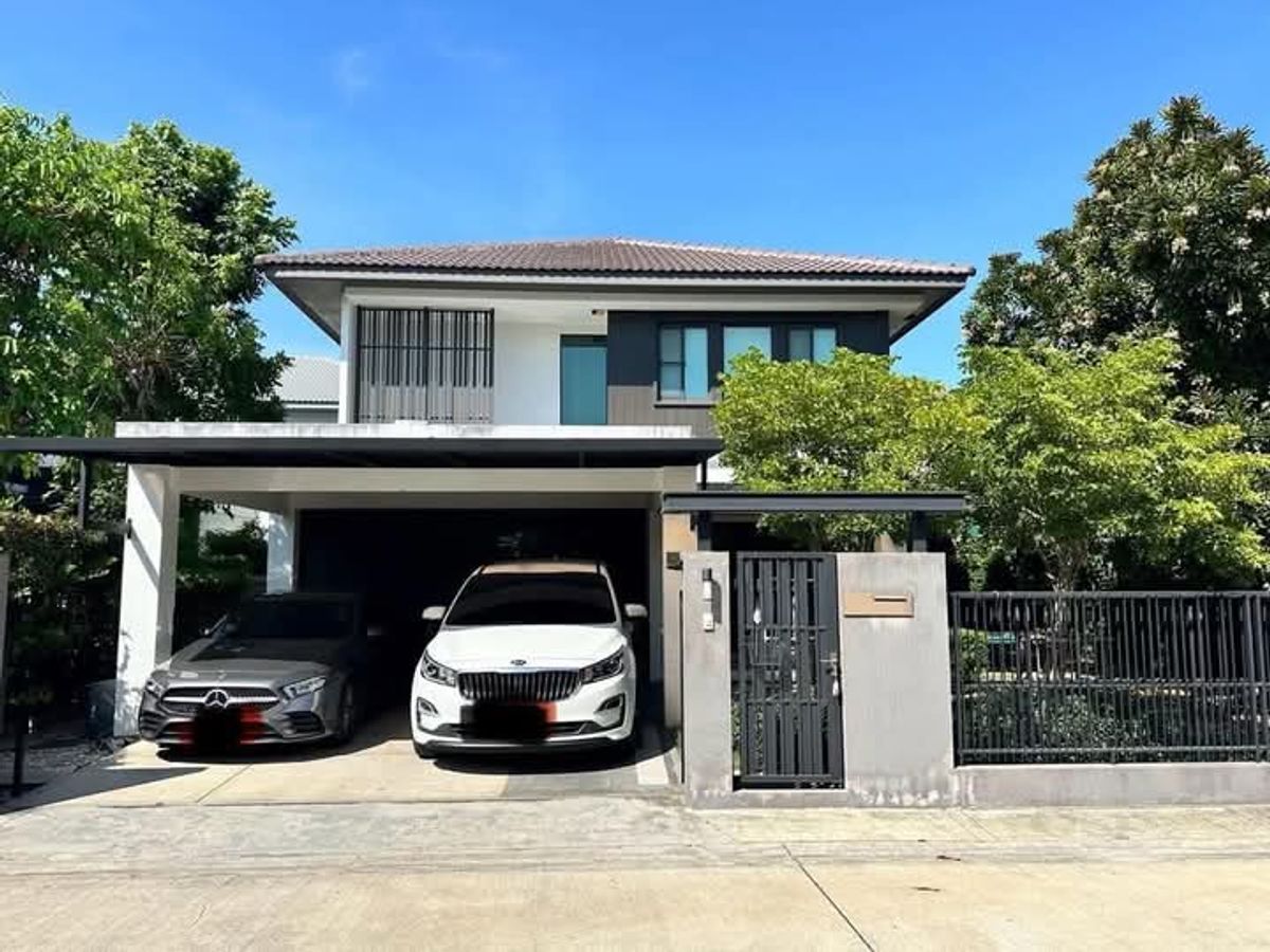 ให้เช่าบ้านบางนา แบริ่ง ลาซาล : 🔴75,000฿🔴 ให้เช่า 📢𝐌𝐚𝐧𝐭𝐚𝐧𝐚 𝐁𝐚𝐧𝐠𝐧𝐚 𝐊𝐦.𝟕 | บ้านเดี่ยว มัณฑนา บางนา กม.7 (3 ห้องนอน​ 3​ห้องน้ำ )​ 

สนใจนัดชมบ้าน
👉 : 𝗜𝗗 𝗟𝗜𝗡𝗘 : @bbcondo88
👉 : รหัสทรัพย 6804-2710