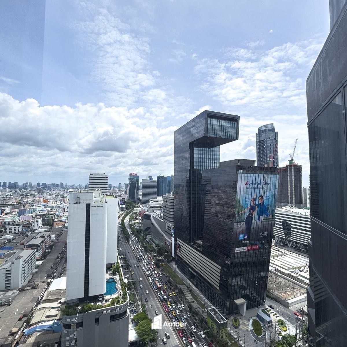 For RentCondoRama9, Petchburi, RCA : Ready to Move in complete. Ready to stay.