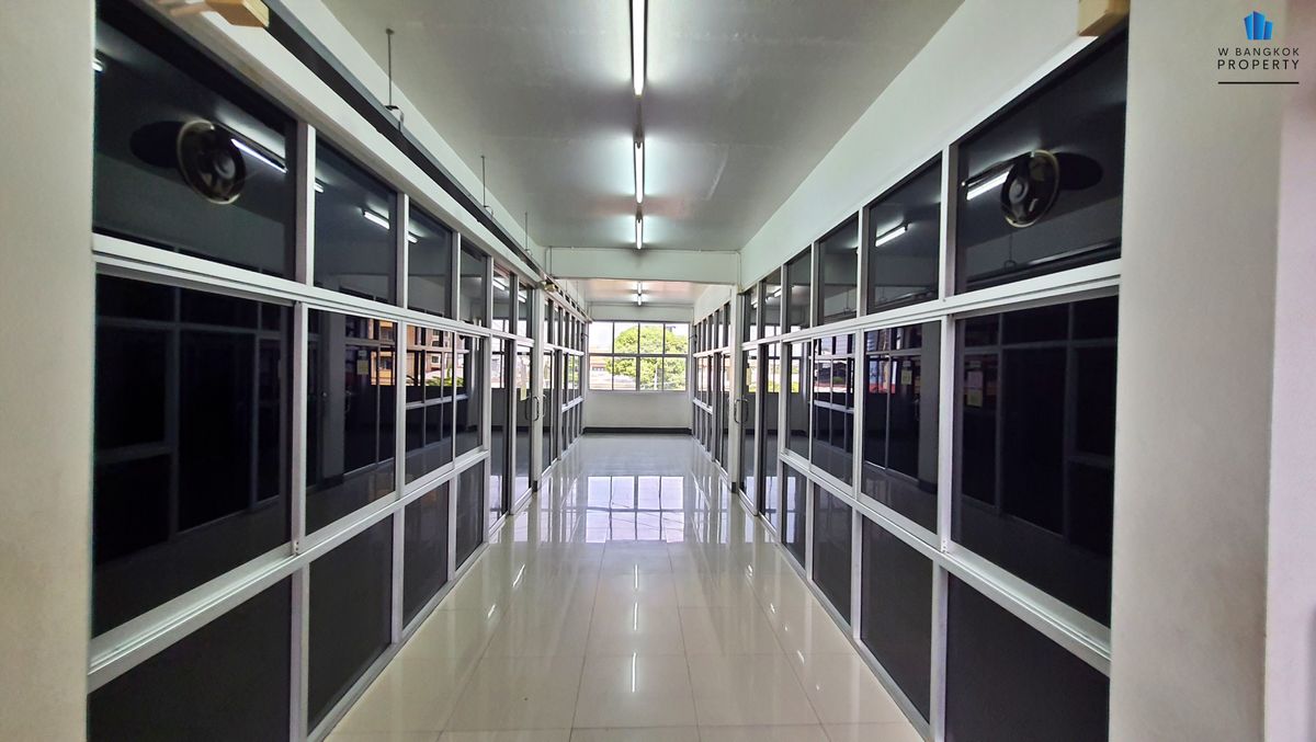 ขายสำนักงานพัฒนาการ ศรีนครินทร์ : Hot Deal !! ขายอาคารสำนักงาน 3 ชั้น 860 ตรม. อ่อนนุช 66 เดินไปรถไฟฟ้าสายสีเหลือง สถานีศรีนครินทร์ 38 เพียง 350 เมตร