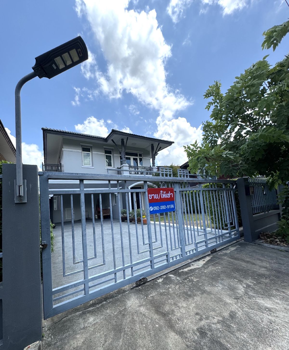 บ้านปิ่นเกล้า จรัญสนิทวงศ์ : 🏡ให้เช่า/ขายบ้านเดี่ยว 2 ชั้น รีโนเวทใหม่สวยๆทั้งหลัง แอร์3 มบ.ฟ้ากรีนพาร์ครอยัล พุทธมณฑลสาย 1 ทิศใต้
โทร: 0922829196