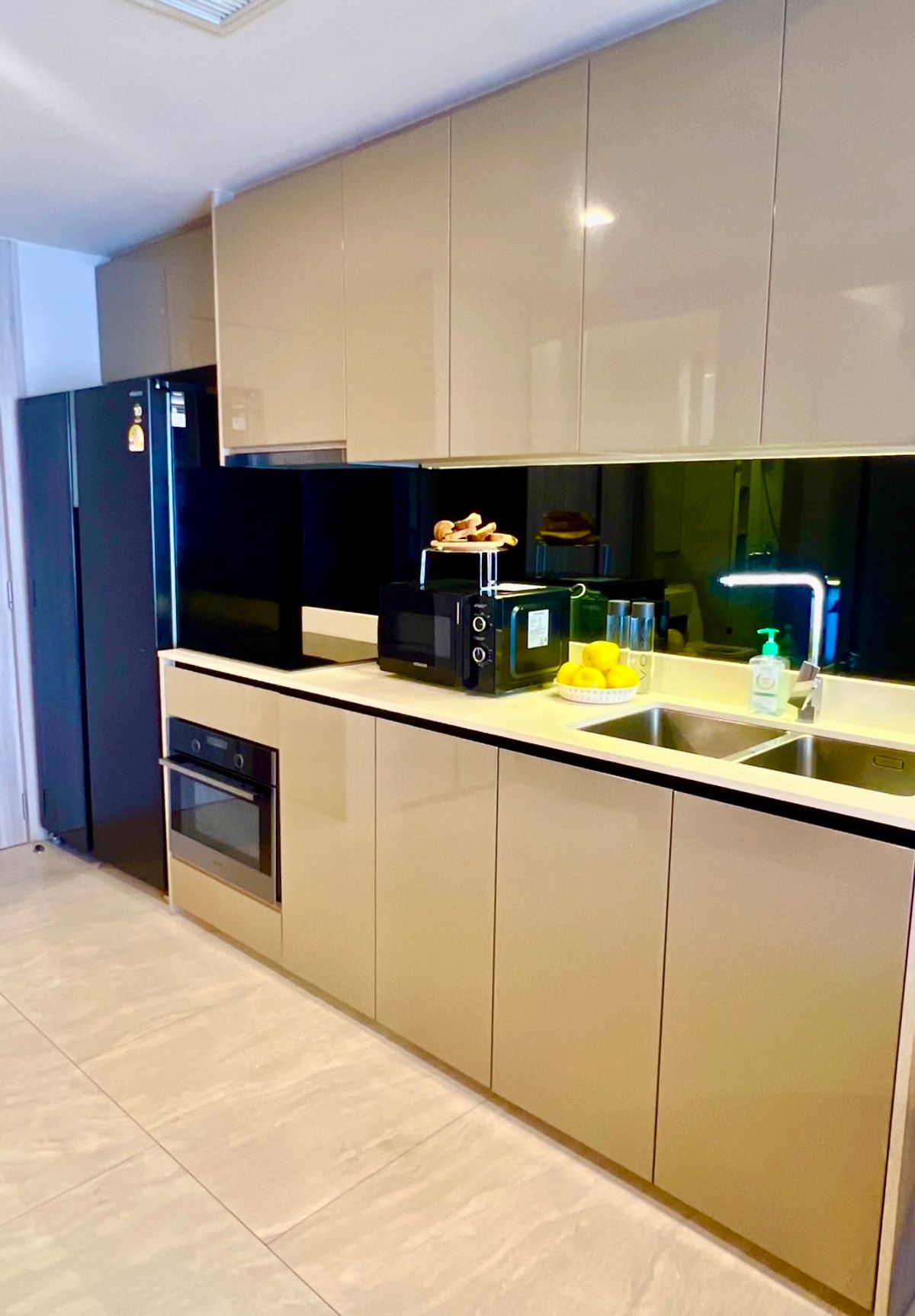For RentCondoSukhumvit, Asoke, Thonglor : Rent 2 bedrooms, 2 bathrooms, Fynn Sukhumvit 31 Finn, Sukhumvit 31, rental price 75,000 baht