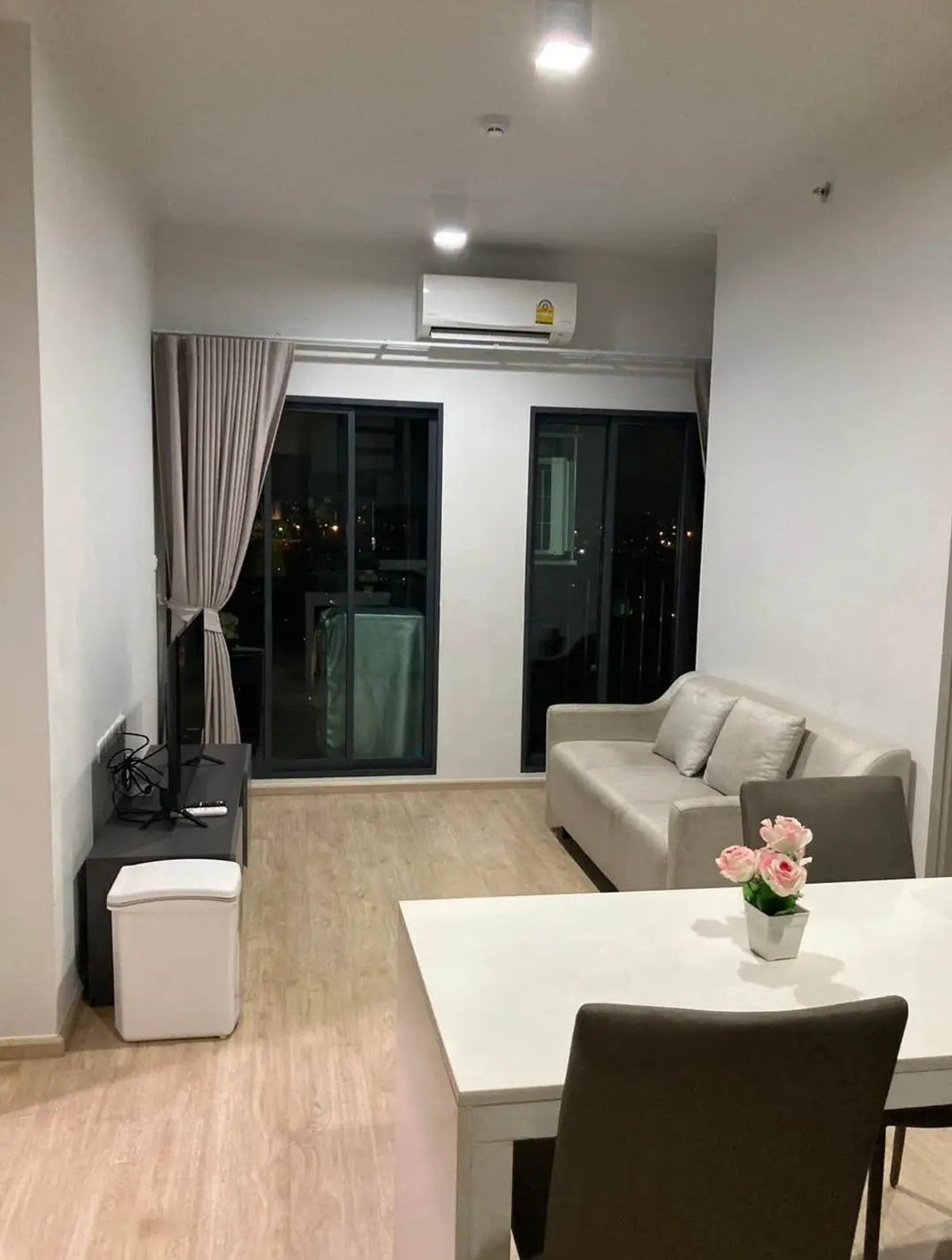 For RentCondoRama9, Petchburi, RCA : 25,000 BAHT/Month, IDEO NEW RAMA 9, 2 Bedrooms 2 Bathroom