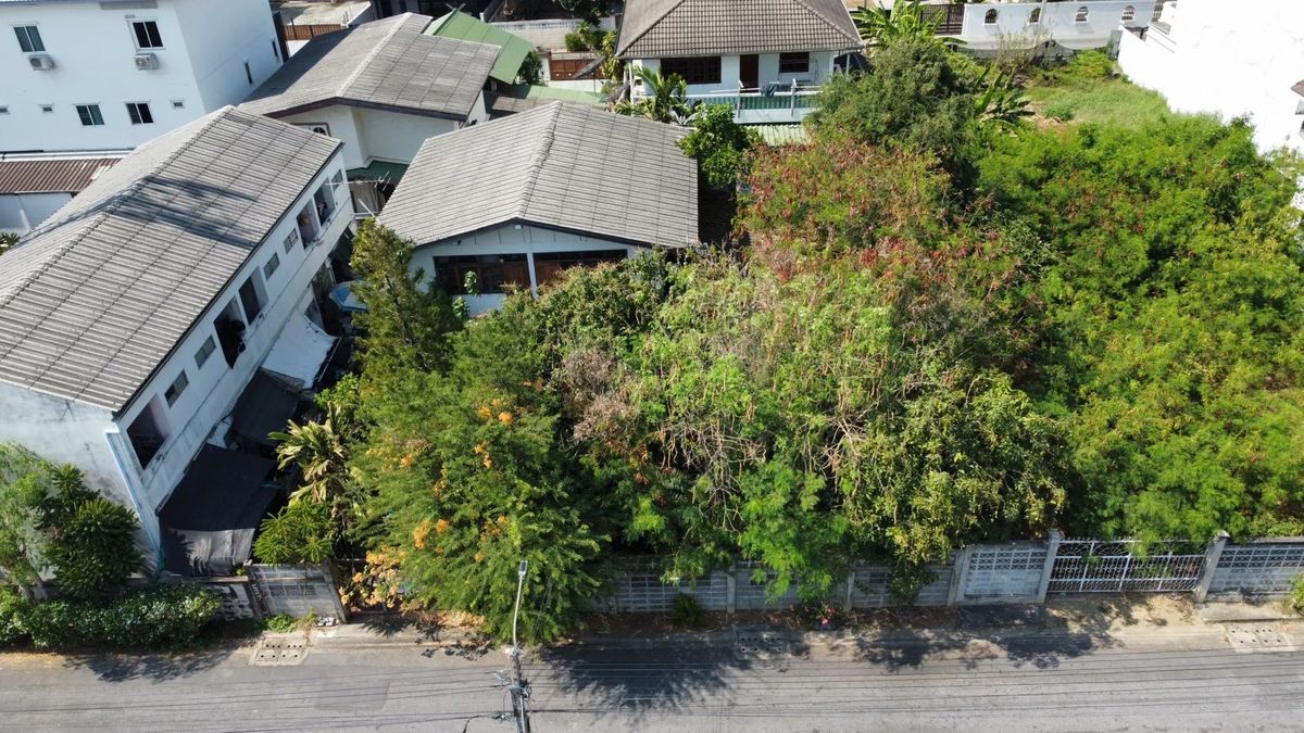 ขายที่ดินนวมินทร์ รามอินทรา : ขายที่ดิน แถมบ้าน 98 ตารางวา ซอย รามอินทรา 8 แยก 3 เชื่อมต่อ มัยลาภ หรือ รามอินทรา 14แยก8 สวยและถูก เพียง 4.99 ลบ.