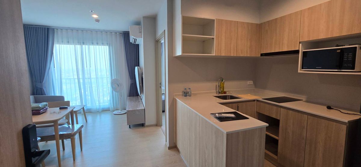 For RentCondoBangna, Bearing, Lasalle : FOR RENT	NUE MEGA PLUS BANGNA Condominium