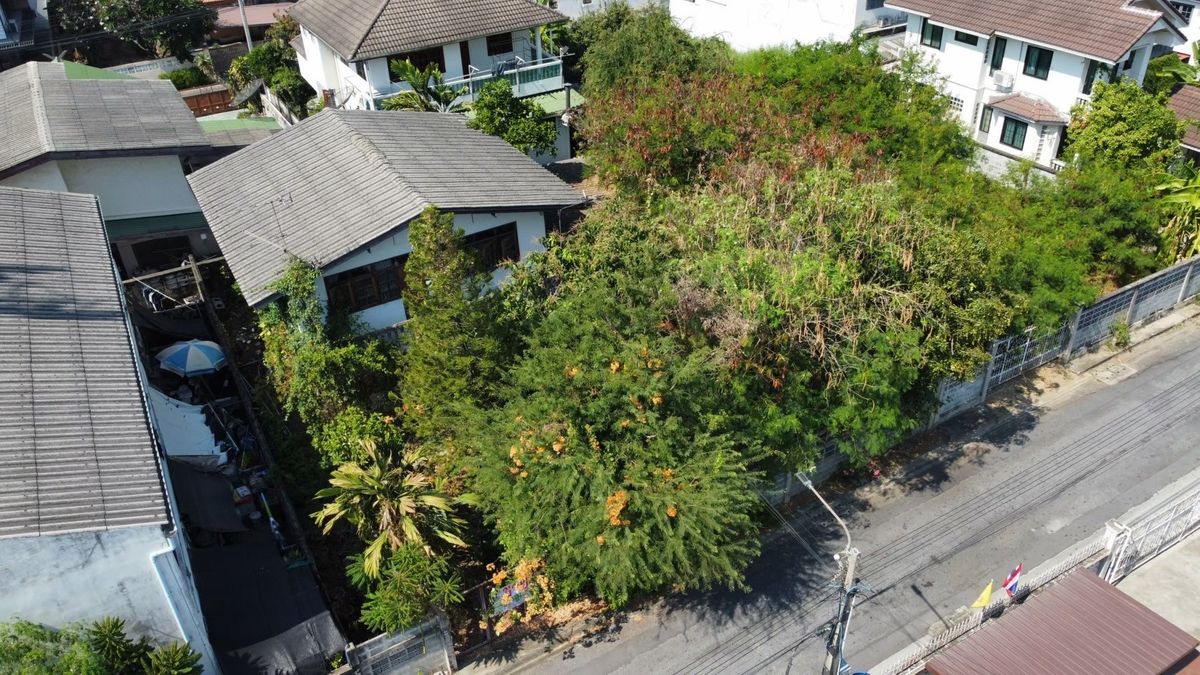 ขายที่ดินนวมินทร์ รามอินทรา : ขายที่ดิน แถมบ้าน 98 ตารางวา ซอย รามอินทรา 8 แยก 3 เชื่อมต่อ มัยลาภ หรือ รามอินทรา 14แยก8 สวยและถูก เพียง 4.99 ลบ.