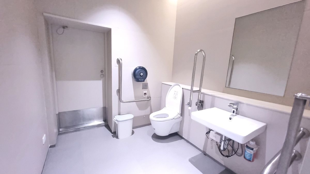 ให้เช่าสำนักงานนานา : Bts นานา ให้เช่าออฟฟิศ 267 ตาราง เมตร วิวดี สิ่งอำนวยความสะดวกครบ ตกแต่งทันสมัย