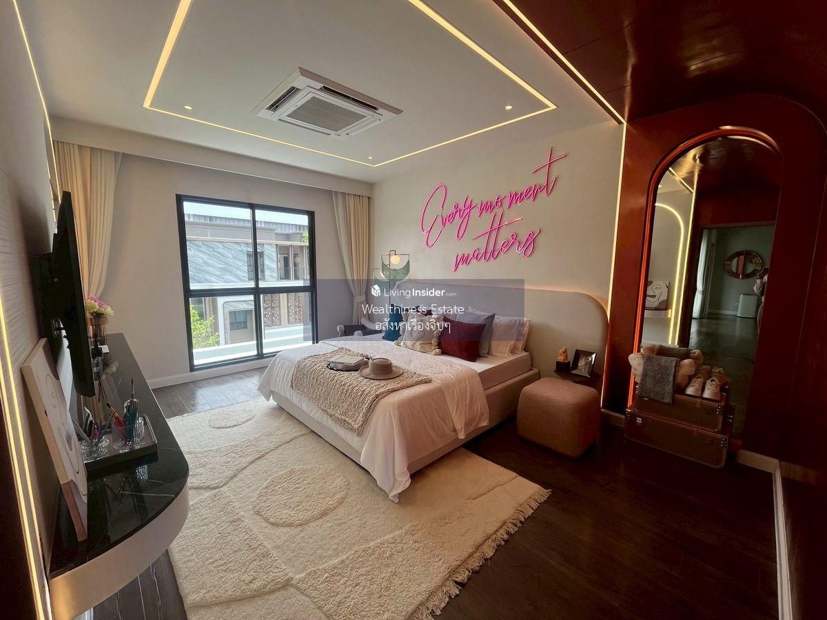 For SaleHouseRama5, Ratchapruek, Bangkruai : For Sale | 3 -storey detached house after Central West Ville Ratchapruek! Project: Vana Ratchapruek-Westville, beautiful house, very good location, contact 095-530-0101 (Emi)