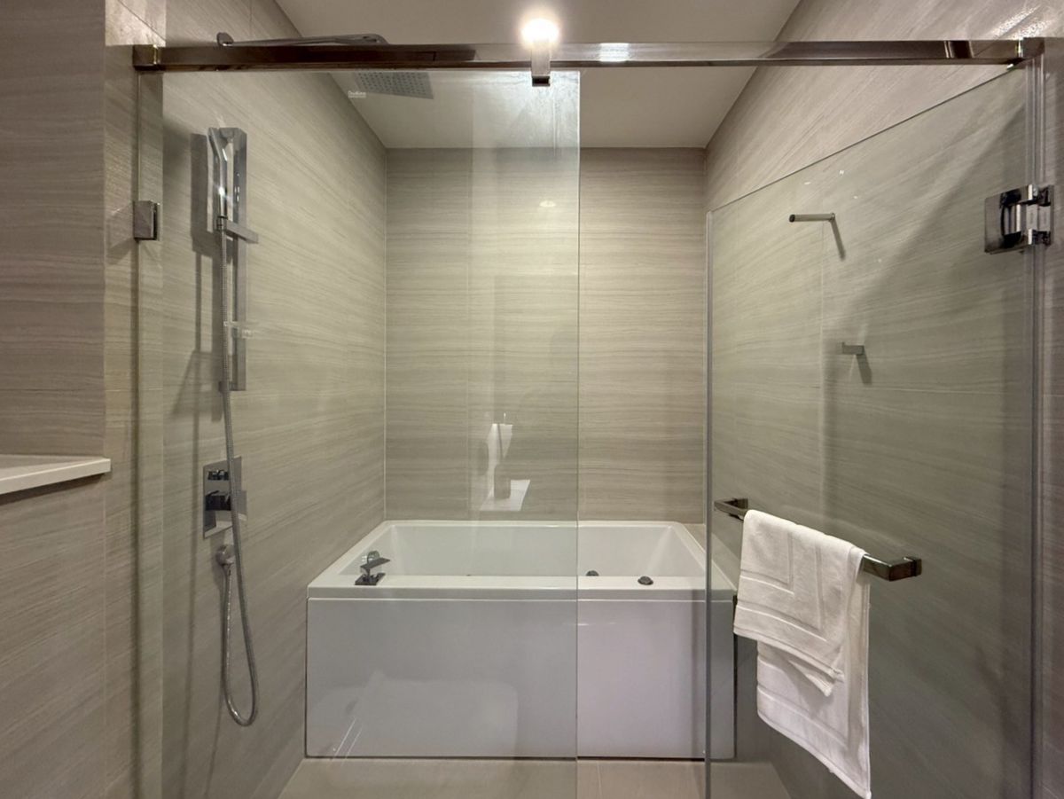 For SaleCondoSukhumvit, Asoke, Thonglor : Urgent sale Park Origin Thonglor, price 13,590,000 baht [MKS250444]