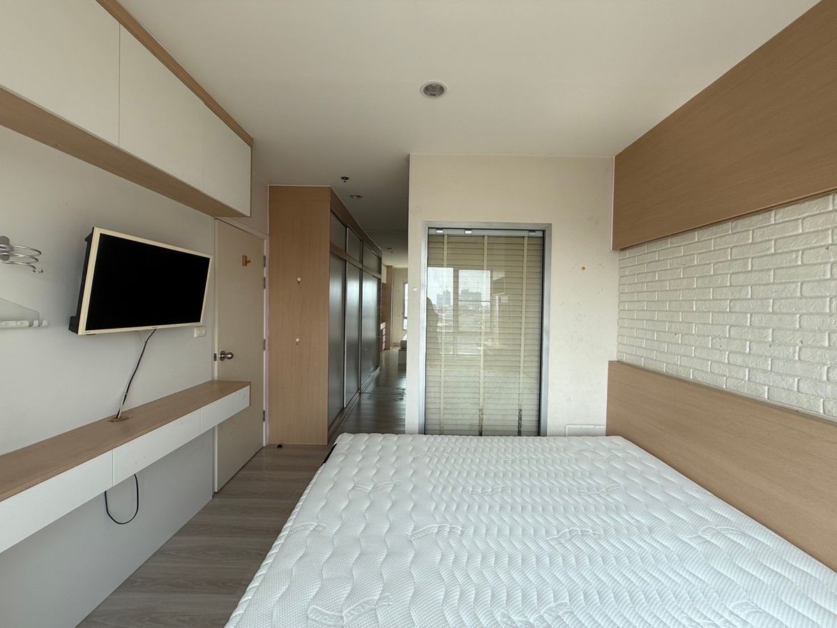 ให้เช่าคอนโดวงเวียนใหญ่ เจริญนคร : ห้องใหญ่!! โมทีฟ วงเวียนใหญ่ Motif  WongvienYai  42 Sqm. เฟอร์ครบ
🚆มีรถรับส่งBTS วงเวียนใหญ่ อยู่ไม่ไกลMRT