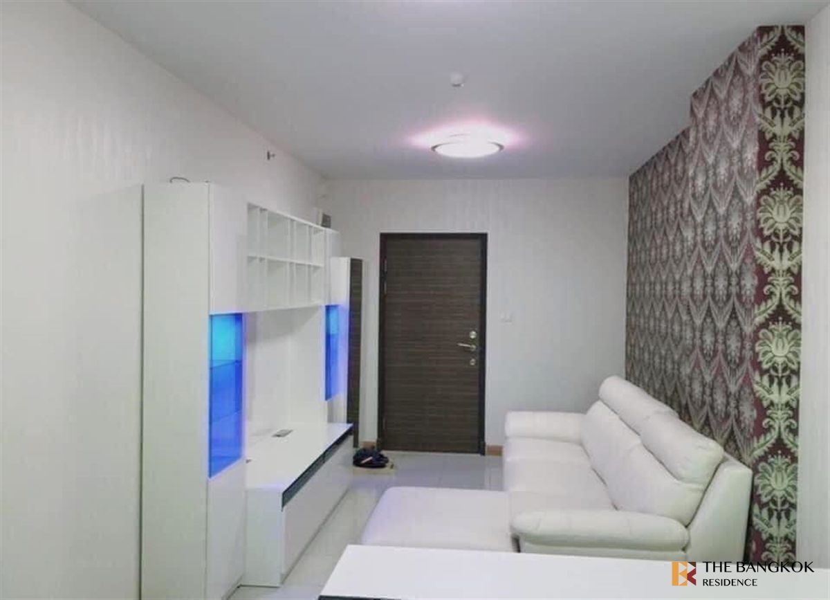 For SaleCondoKasetsart, Ratchayothin : For Sale: Supalai Park Ratchayothin Condominium by Pond