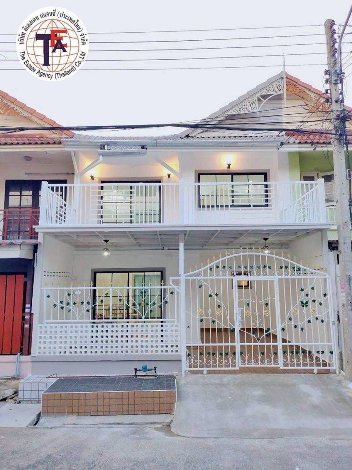 For SaleTownhomePathum Thani,Rangsit, Thammasat : 2 -story townhouse for sale, Pruksa 9 Village, Khlong 3, Khlong Luang, Pathum Thani, Eastern Outer Ring Road Don Mueang Lift Tollway Future Park Rangsit Thai-four-corner Iyara Market Thammasat University Rangsit Rajamangala University of Technology, Chokc