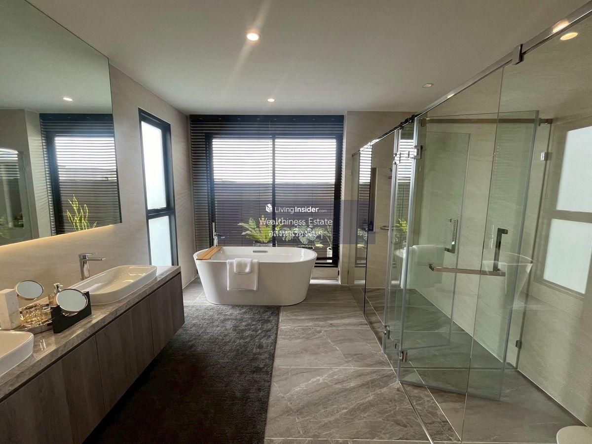 For SaleHouseRama5, Ratchapruek, Bangkruai : For Sale | 3 -storey detached house after Central West Ville Ratchapruek! Project: Vana Ratchapruek-Westville, beautiful house, very good location, contact 095-530-0101 (Emi)