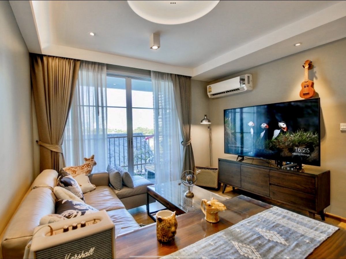 ให้เช่าคอนโดสุขุมวิท อโศก ทองหล่อ : ให้เช่า Maestro 39 (Pet Friendly)
2 ห้องนอน + ห้องน้ำมีอ่างอาบน้ำ | ห้องมุม | วิวไม่บล็อก | พร้อมอยู่
