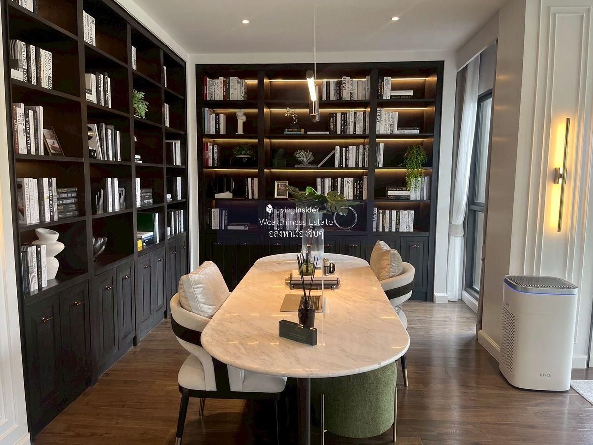 For SaleHouseRama5, Ratchapruek, Bangkruai : For Sale | 3 -storey detached house after Central West Ville Ratchapruek! Project: Vana Ratchapruek-Westville, beautiful house, very good location, contact 095-530-0101 (Emi)