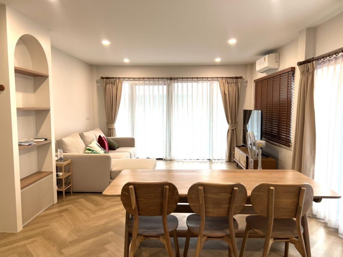 ขายทาวน์โฮมวิภาวดี ดอนเมือง หลักสี่ : ✨ โอกาสดี! บ้านเดี่ยวพร้อมเฟอร์ฯ ขาย 9.9 ล้าน – ทำเลทองใกล้ Central แจ้งวัฒนะ, ม.รังสิต, โรงพยาบาลมงกุฎวัฒนะ และทางด่วน