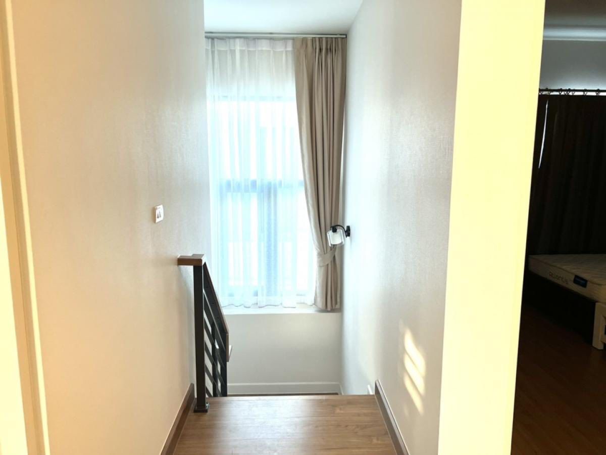 ขายทาวน์โฮมวิภาวดี ดอนเมือง หลักสี่ : ✨ โอกาสดี! บ้านเดี่ยวพร้อมเฟอร์ฯ ขาย 9.9 ล้าน – ทำเลทองใกล้ Central แจ้งวัฒนะ, ม.รังสิต, โรงพยาบาลมงกุฎวัฒนะ และทางด่วน