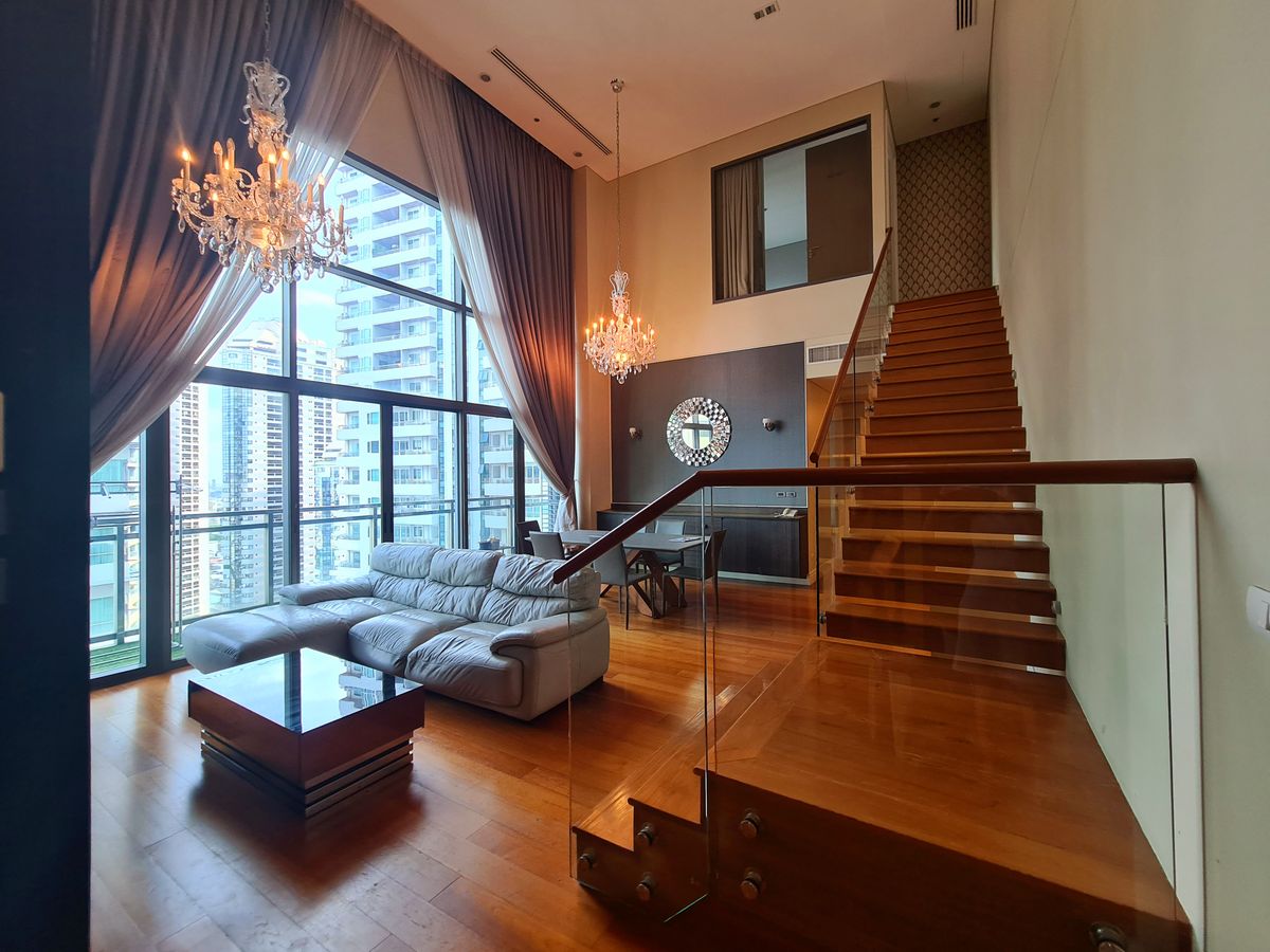 ให้เช่าคอนโดสุขุมวิท อโศก ทองหล่อ : Bright Sukhumvit 24 – คอนโดดูเพล็กซ์หรู ให้เช่า-  Ready to move in, Prime central location, Large living space