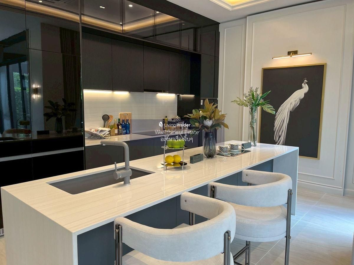 For SaleHouseRama5, Ratchapruek, Bangkruai : For Sale | 3 -storey detached house after Central West Ville Ratchapruek! Project: Vana Ratchapruek-Westville, beautiful house, very good location, contact 095-530-0101 (Emi)