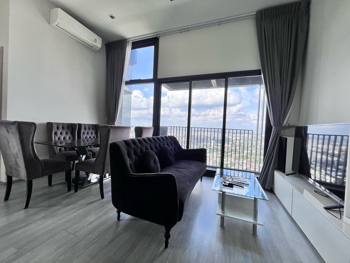 For RentCondoOnnut, Udomsuk : Duplex Room 1 Bedroom 1 Bathroom The Line Sukhumvit101 is available for rent.