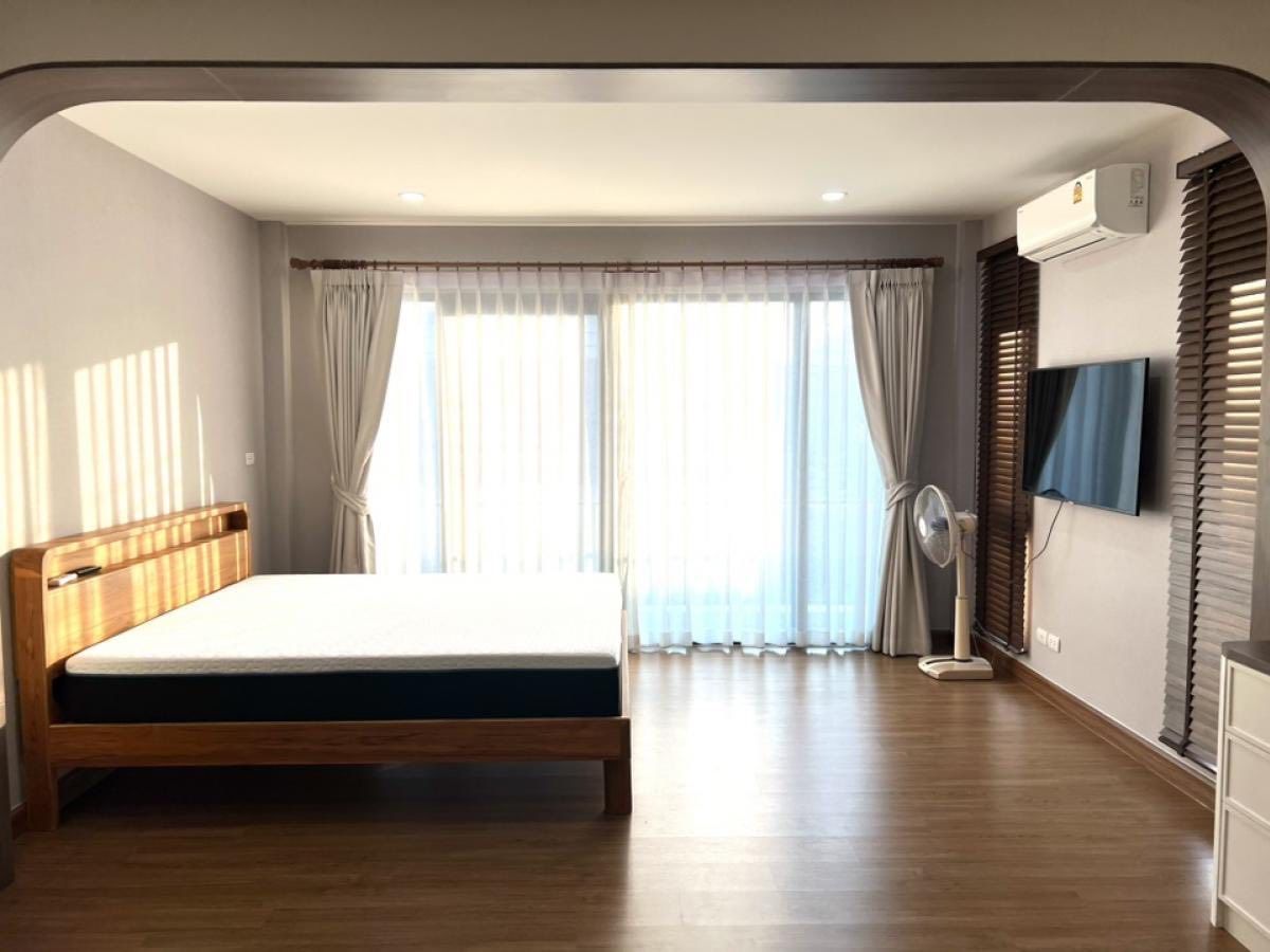 ขายทาวน์โฮมวิภาวดี ดอนเมือง หลักสี่ : ✨ โอกาสดี! บ้านเดี่ยวพร้อมเฟอร์ฯ ขาย 9.9 ล้าน – ทำเลทองใกล้ Central แจ้งวัฒนะ, ม.รังสิต, โรงพยาบาลมงกุฎวัฒนะ และทางด่วน