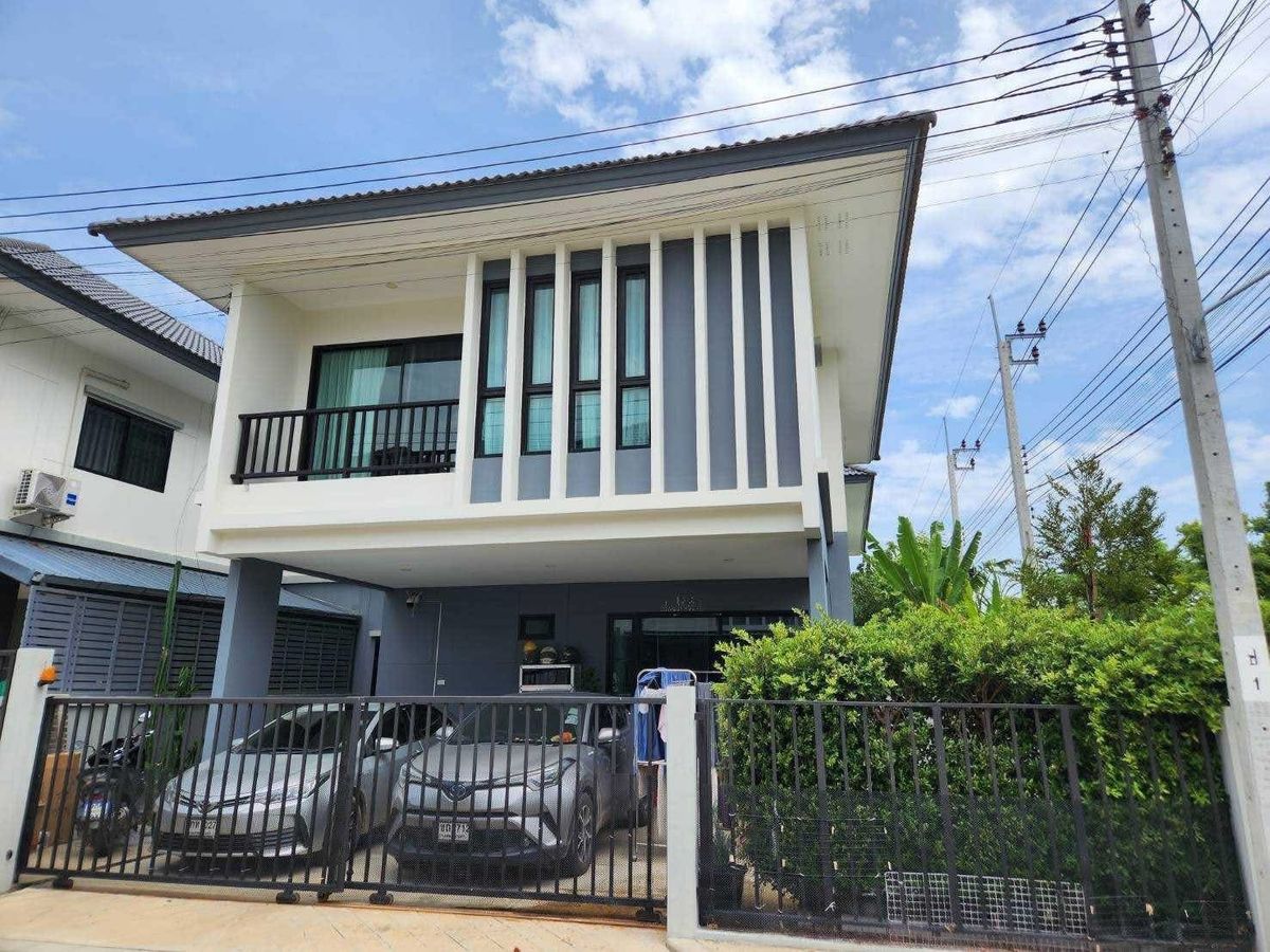 For RentHouseSamut Prakan,Samrong : Twin house for rent Tiara Village Ring Road-Thepharak near Mega Bangna, Thepharak Road Hua Market