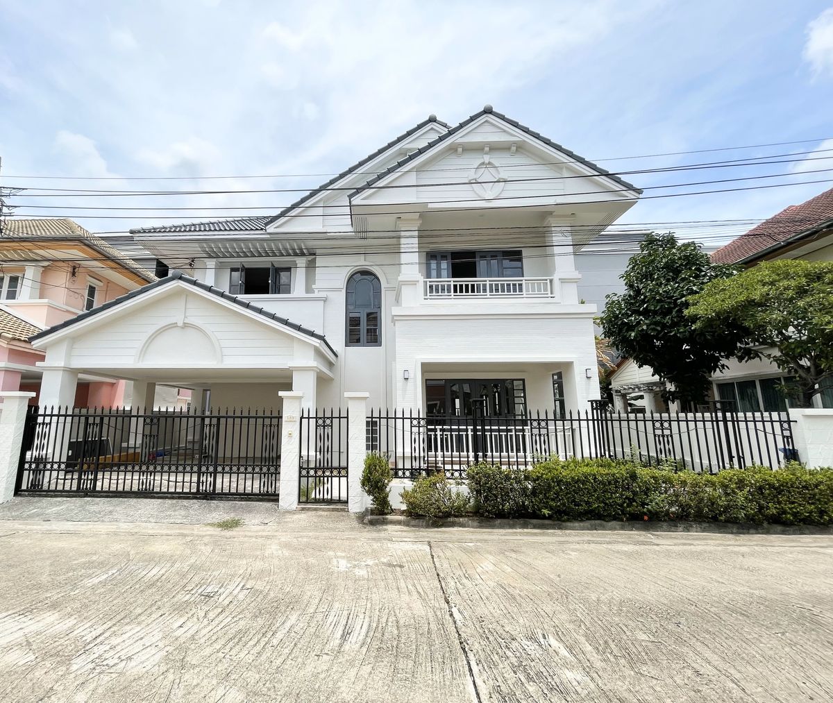 ให้เช่าบ้านพัฒนาการ ศรีนครินทร์ : [ให้เช่า] บ้านเดี่ยว รีโนเวทใหม่ พัฒนาการ 32 - บ้านกรองทอง ใกล้ทองหล่อ 5 กม. เหมาะอยู่อาศัยหรือทำโฮมออฟฟิศ