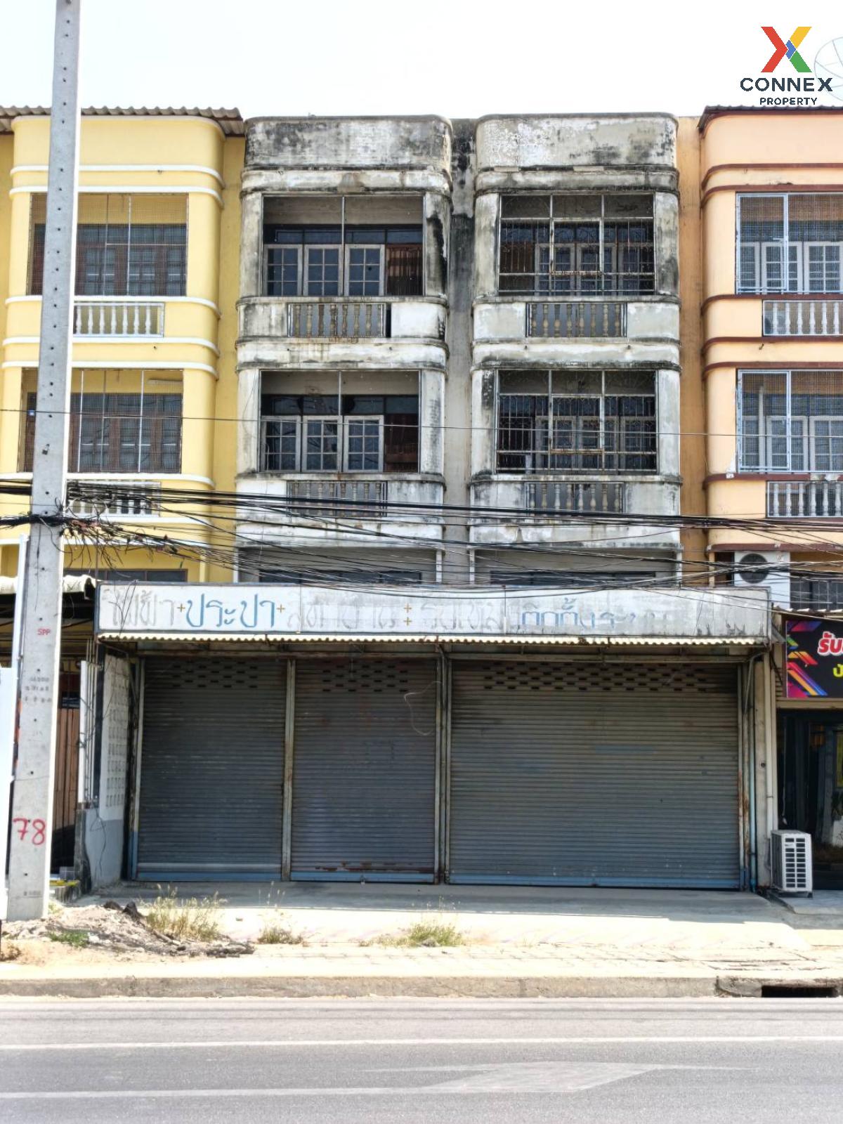 For SaleShop HouseRatchaburi : For Sale 2 commercial buildings on Saeng Chuto Road Laphanan  Ban Pong , wide frontage , Nong O , Ban Pong , Ratchaburi , CX-120248