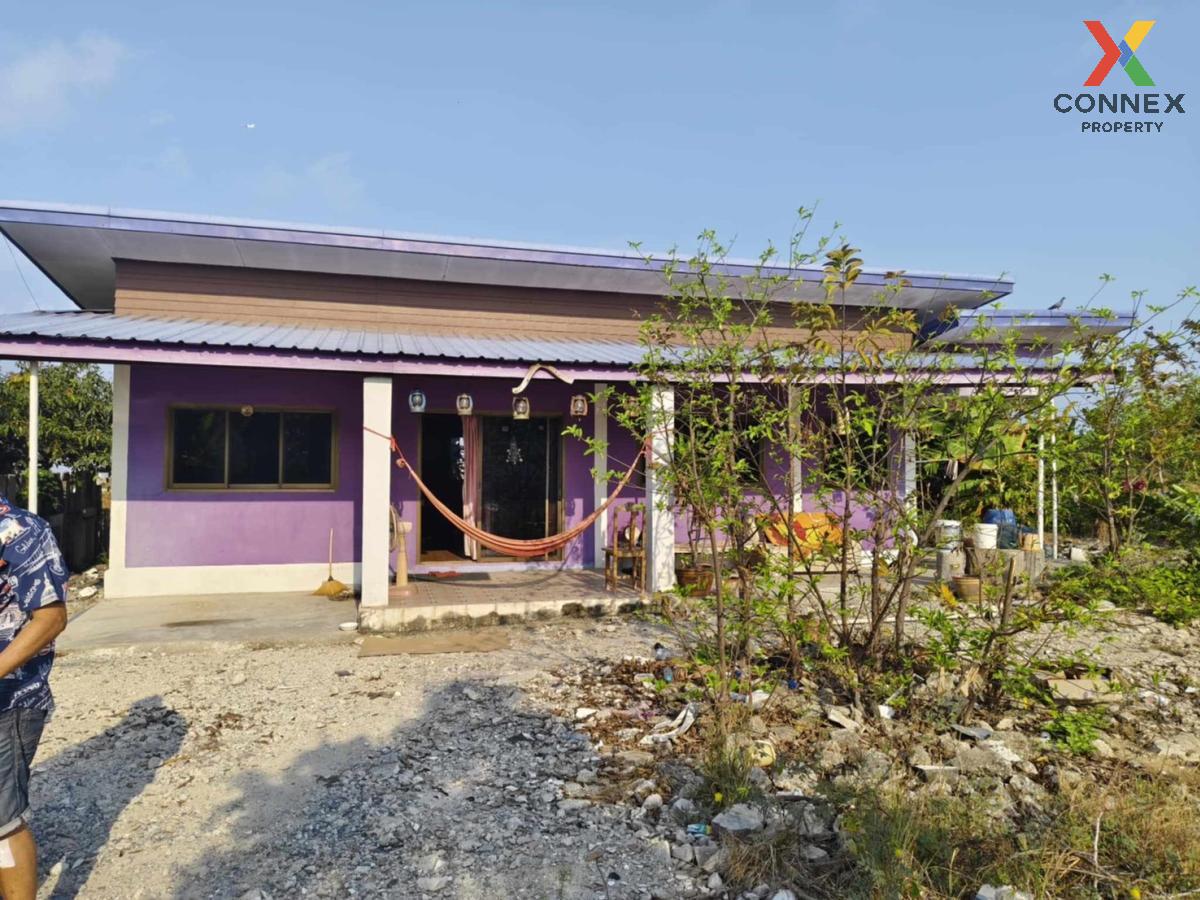 For SaleLandSamut Prakan,Samrong : For Sale Land with buildings , Bang Pla , Bang Phli , Samut Prakarn , CX-120646