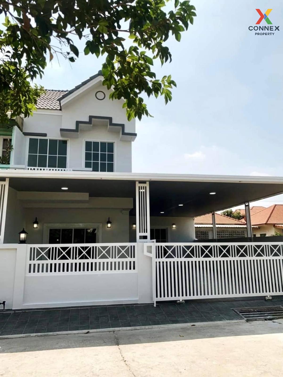 For SaleTownhomePathum Thani,Rangsit, Thammasat : For Sale Townhouse/Townhome  , Lully Ville Lumlukka Khlong 3 , wide frontage , newly renovated , Lat Sawai , Lam Luk Ka , Pathum Thani , CX-120486