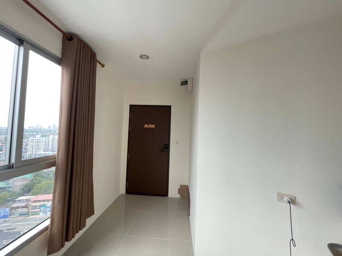 For RentCondoPattanakan, Srinakarin : For rent, Assikan Place Srinakarin, 1 bedroom, 2 bathrooms, 1 living room, 2nd floor, size 43.52 sq.m., price 8000 baht.