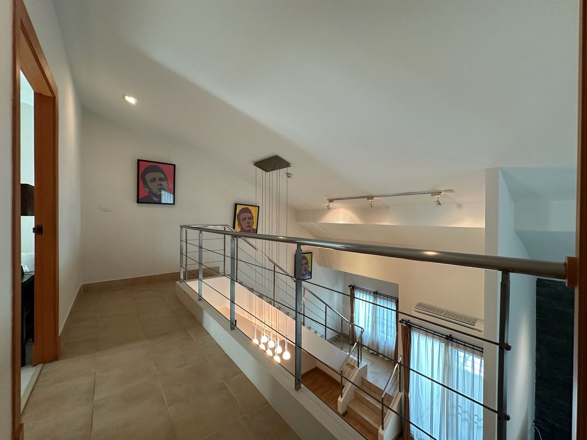 ให้เช่าคอนโดสุขุมวิท อโศก ทองหล่อ : ✨ ให้เช่า คอนโดสไตล์เรียบหรู 3 ห้องนอน Duplex ใจกลางสุขุมวิท เฟอร์ครบ ใกล้ BTS พร้อมพงษ์ พร้อมเข้าอยู่ทันที!