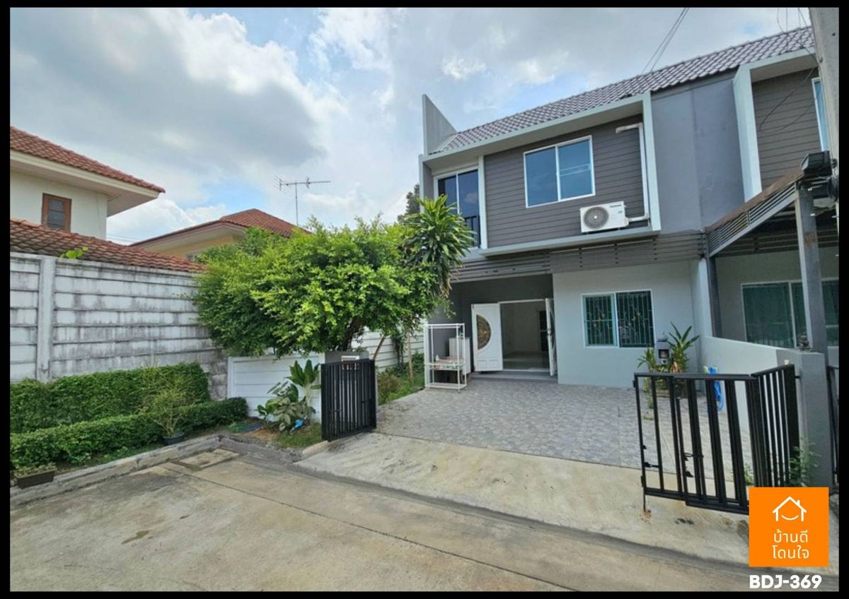 ขายทาวน์โฮมนวมินทร์ รามอินทรา : โปรไฟไหม้🔥 ทาวน์โฮม เดอะคัลเลอร์ส วงแหวน-รามอินทรา เฟส2 (30 ตร.ว.) 4 นอน 2 น้ำ หลังมุม