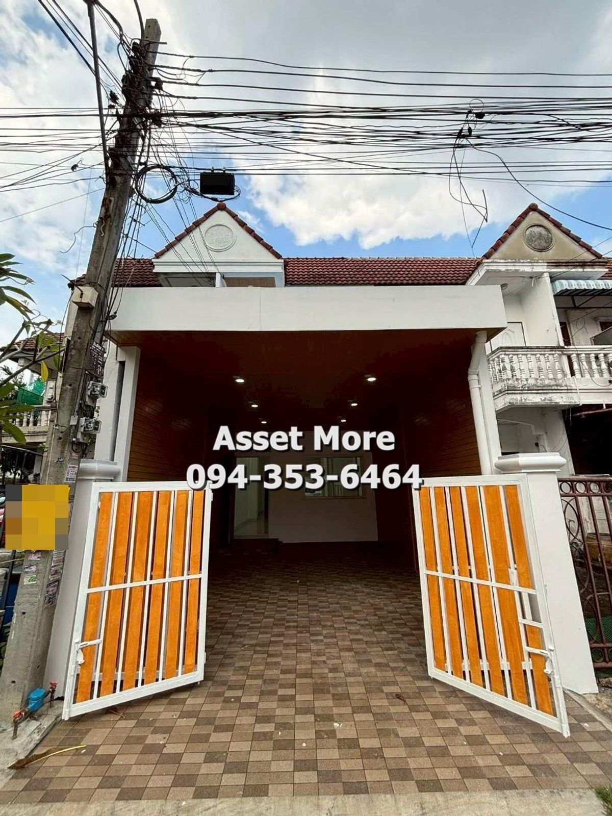 For SaleTownhomeNawamin, Ramindra : Urgent sale, 2 -story townhouse Ram Inthra area The house is beautifully decorated. The front of the house does not collide. Convenient to travel in and out in many ways. Near the facilities of the Pink Line Expressway And Ram Inthra Express Market / Prop