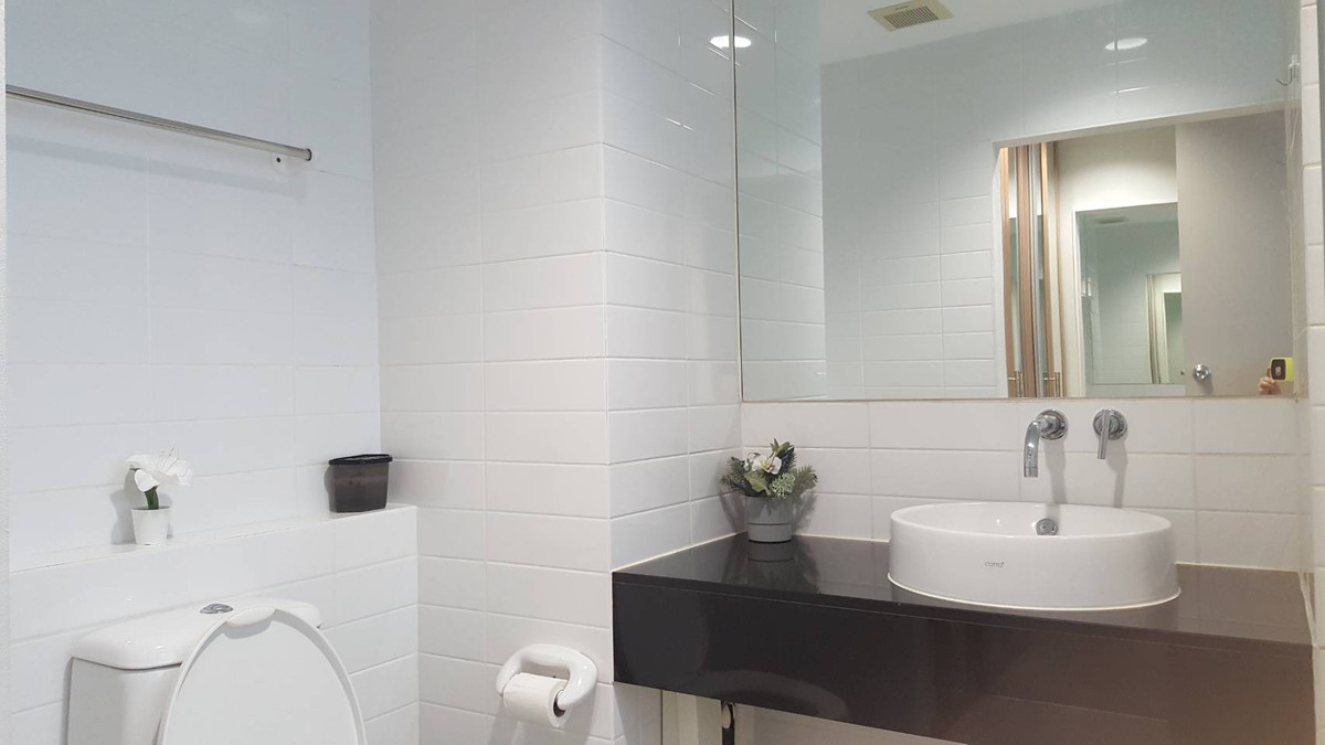 For RentCondoOnnut, Udomsuk : Condo next to BTS Udomsuk, near fresh market and True Digital Park Building, Building 66