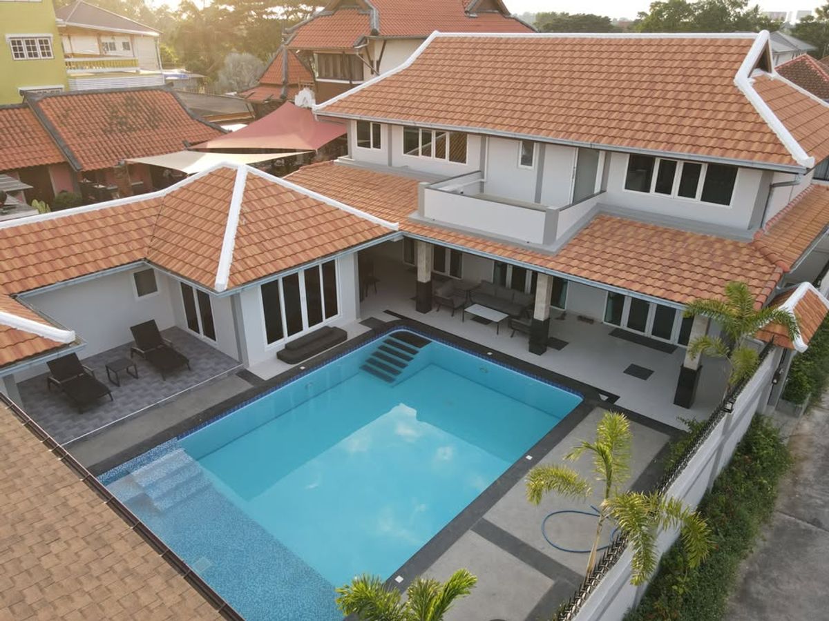 For SalePattaya, Bangsaen, Chonburi : House for sale, Pool Villa, Bang Lamung area, 15 minutes to Pattaya