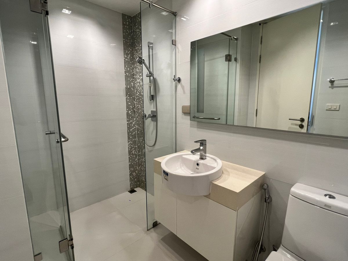 For RentCondoSathorn, Narathiwat : ( UL2503032 ) Tel/Line 096-2479369  FOR RENT!! Nara9 Condo 2 bedrooms, 2 bathrooms, 66 Sq.M. High Floor !!! 🔥🔥🔥