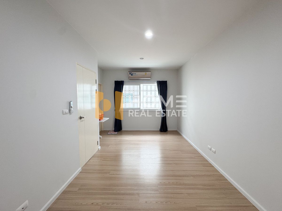 ขายทาวน์โฮมลาดกระบัง สุวรรณภูมิ : ขายด่วน ราคาดีที่สุดในโครงการ 🔥 บ้านกลางเมือง สวนหลวง / 3 ห้องนอน (ขาย), Baan Klang Muang Suanluang / 3 Bedrooms (FOR SALE) FON093