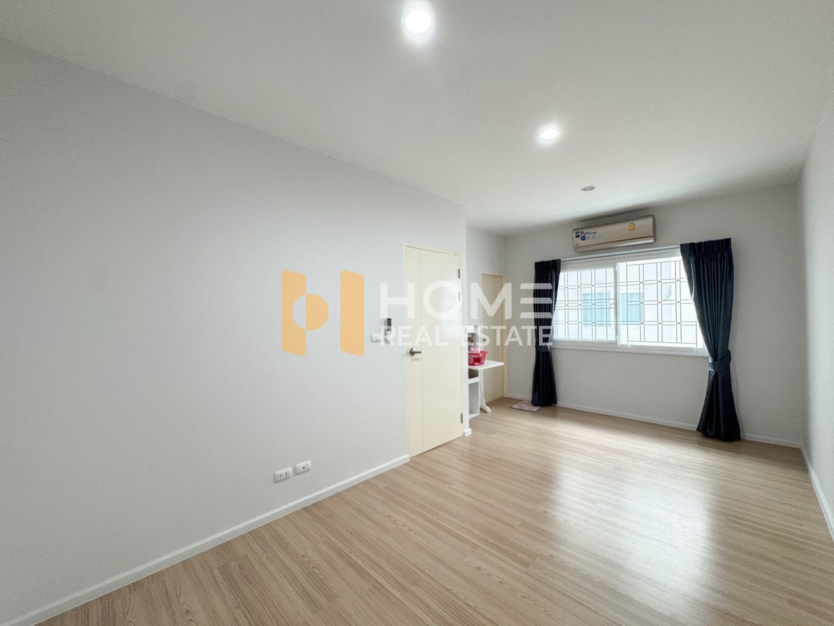 ขายทาวน์โฮมลาดกระบัง สุวรรณภูมิ : ขายด่วน ราคาดีที่สุดในโครงการ 🔥 บ้านกลางเมือง สวนหลวง / 3 ห้องนอน (ขาย), Baan Klang Muang Suanluang / 3 Bedrooms (FOR SALE) FON093