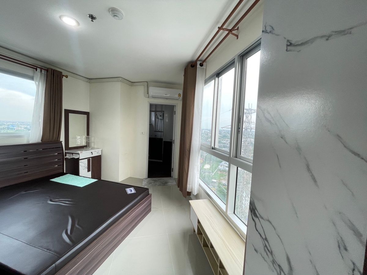 For RentCondoPattanakan, Srinakarin : For rent, Assikan Place Srinakarin, 1 bedroom, 2 bathrooms, 1 living room, 2nd floor, size 43.52 sq.m., price 8000 baht.