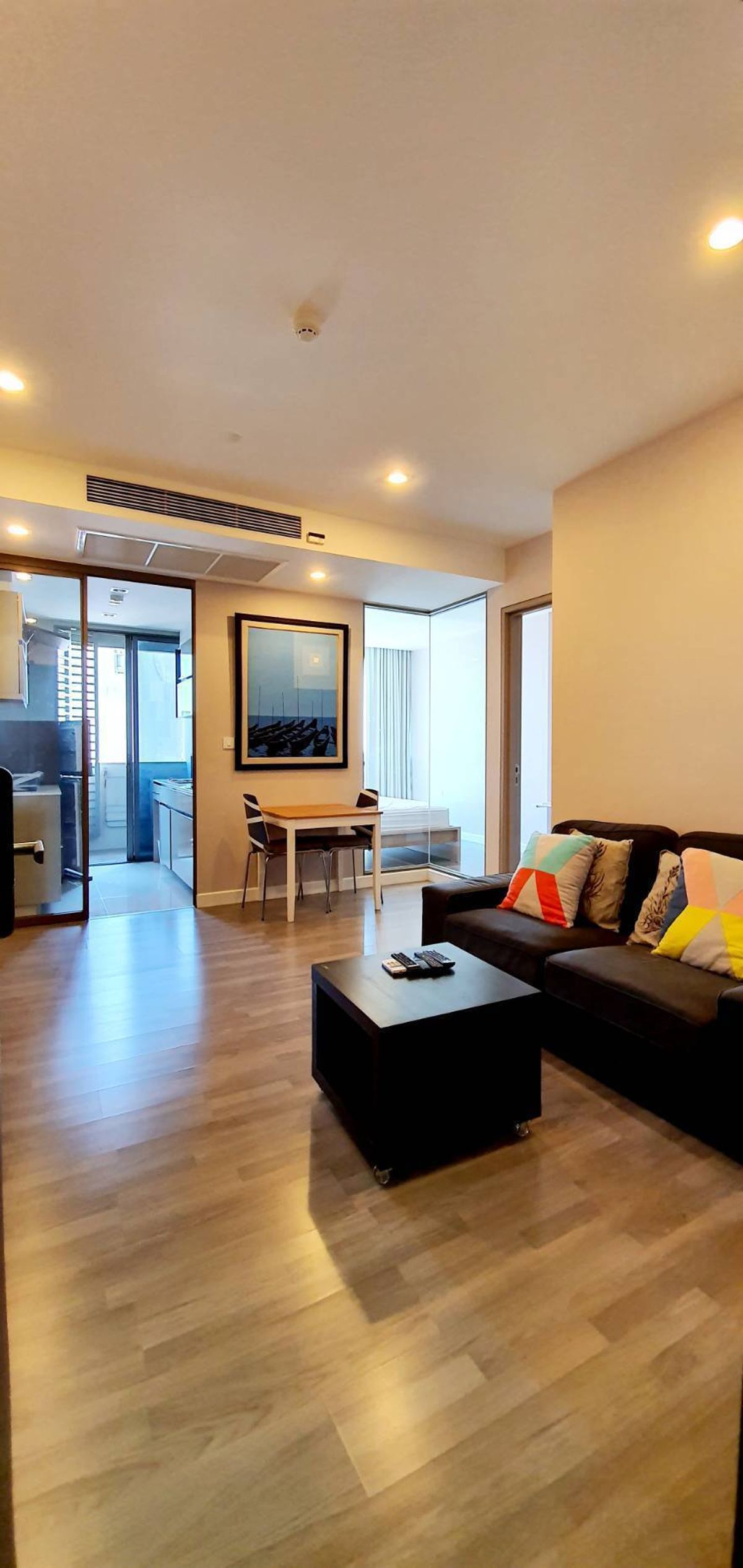 ให้เช่าคอนโดสยาม จุฬา สามย่าน : 🏢✨ For Rent: The Room Rama 4 – Luxury Condo in the Heart of Bangkok ✨🏢